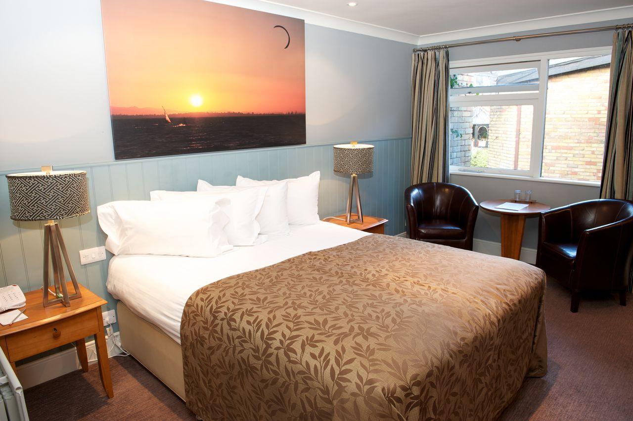 Potters Heron Hotel Romsey Quarto foto